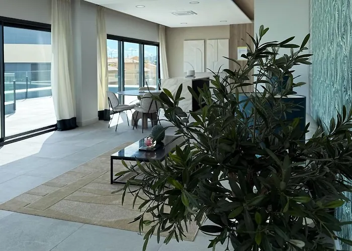 Apartment Oasis 325 - 2 Bedroom With Frontal Sea And Mountain View